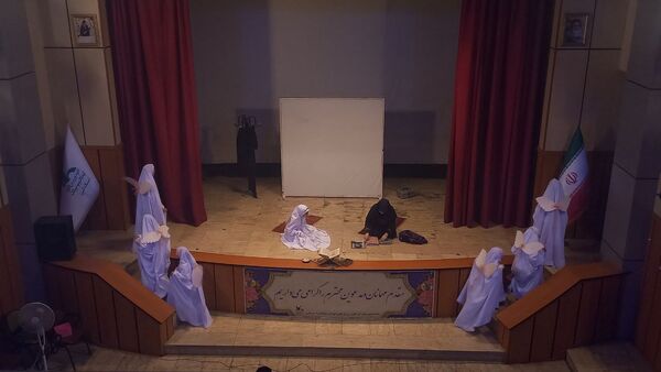 اجرای نمایش «حسین بابای قهرمان ما » در کانون پرورش فکری کودکان و نوجوانان البرز