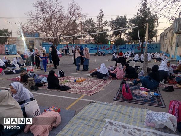 افطاری در دبستان سمیه