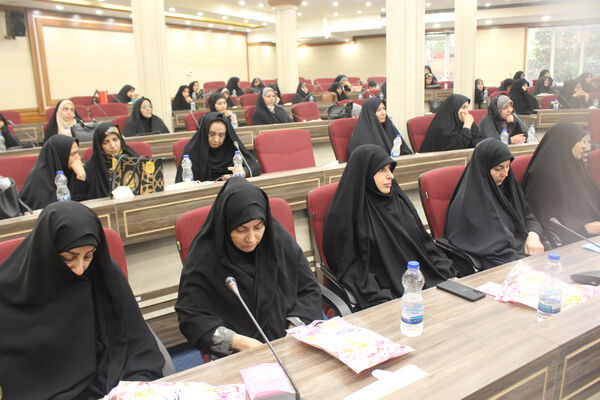 همایش معلم ماندگار در قم