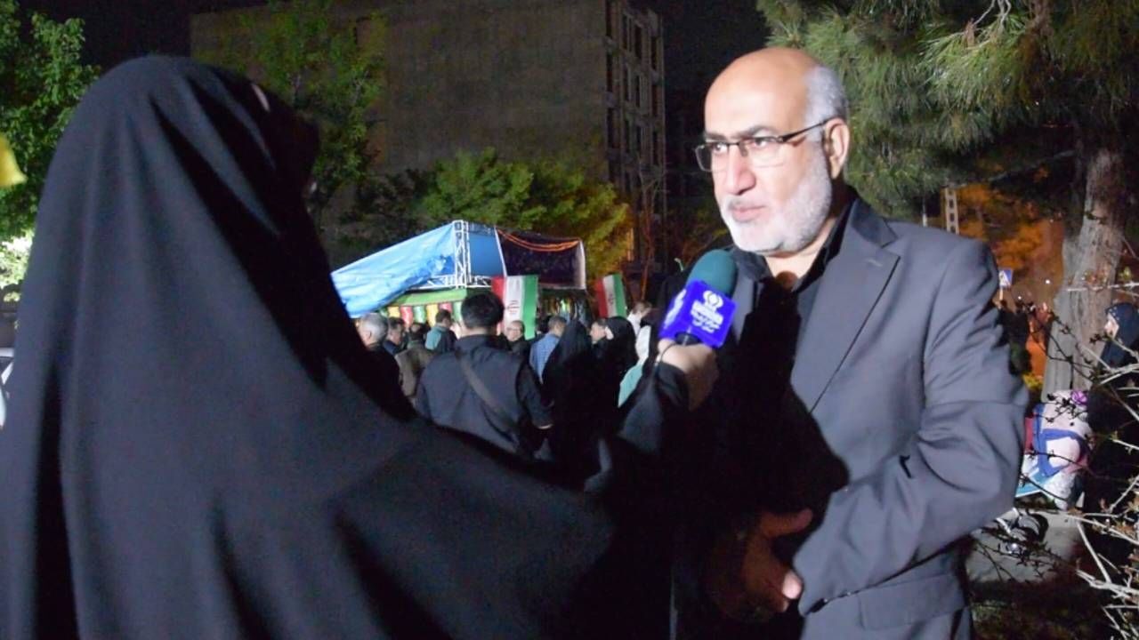 آشنایی دانش‌آموزان با مفاهیم سیاسی و فعالیت‌های اجتماعی مهم است