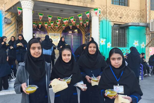  محفل انس با قرآن در ایام فاطمیه 