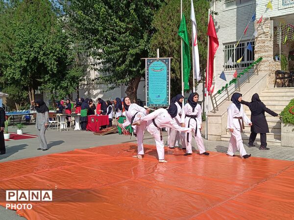المپیاد ورزشی دبیرستان نمونه دولتی آینده‌سازان ناحیه ۴ کرج