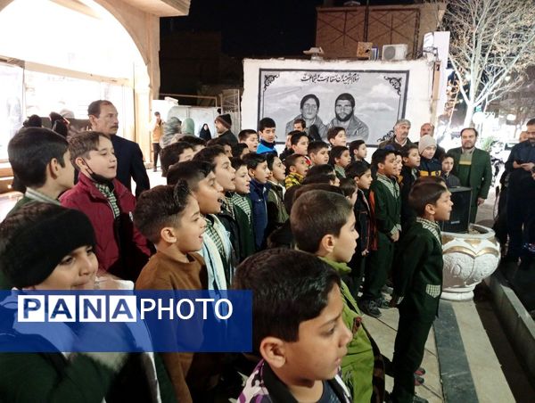 سرود خیابانی به‌مناسبت دهه فجر در کاشمر