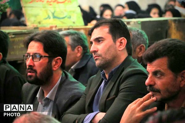 یادواره شهدا در تکیه سادات مروست 