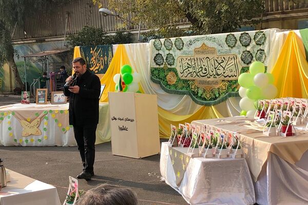 جشن روز مادر در دبیرستان دخترانه عاشورا ناحیه دو شهرری 