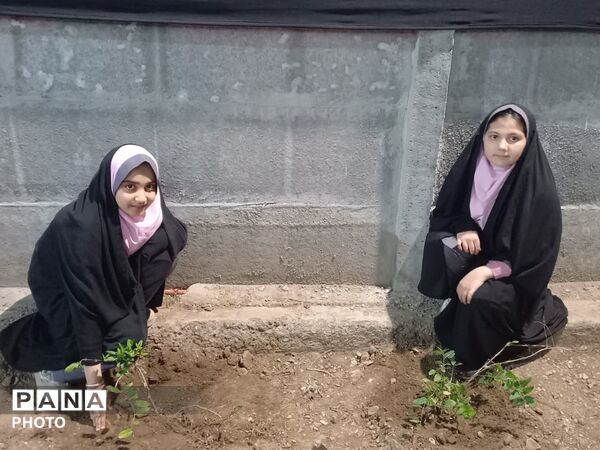  بیعت فرهنگیان آموزش و پرورش مه ولات با رهبر جمهوری اسلامی ایران
