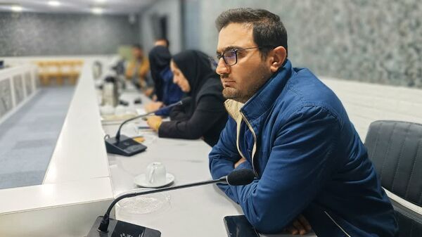 نشست گفت‌وگوی کتاب محور" ایرانی‌ها چه رویایی در سر دارند؟" در یاسوج