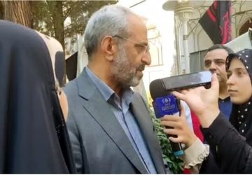 هنرمندان‌ باید استاد فرشچیان را به‌عنوان الگویی در هنر، علم و اخلاق بشناسند