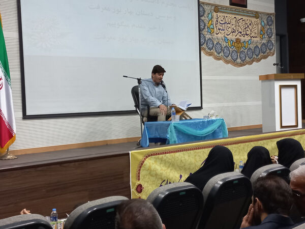 آیین افتتاح زمین چمن مدرسه بهار نور معرفت در قم