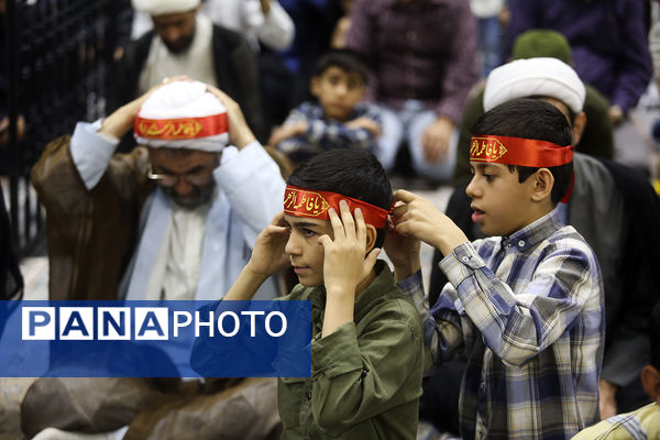 اجتماع بزرگ «فداییان ولایت، مدافعان وطن» در قم