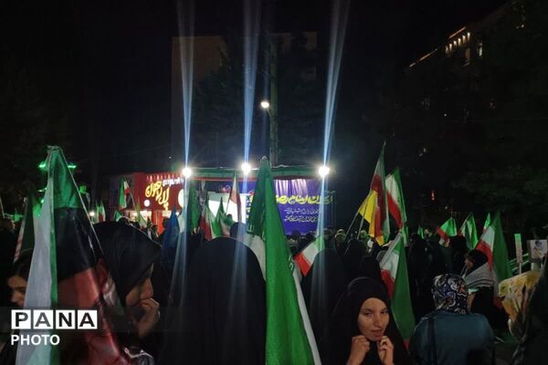 ستون این انقلاب، ایستادگی مردم در ۸۰ شب کف میدان 