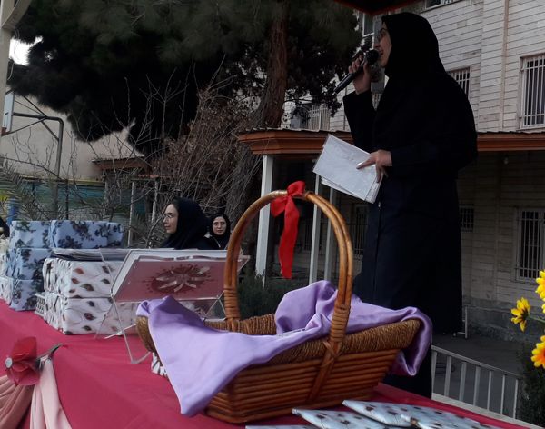 برگزاری مراسم افطار در مدرسه حضرت زینب ناحیه یک ری