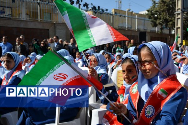 تجلی اقتدار مردم بهارستان در راهپیمایی ۱۳ آبان