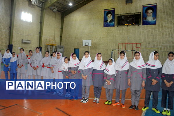 تیم فوتسال دانش‌آموزان دختر شهرستان دشتی قهرمان استان بوشهر