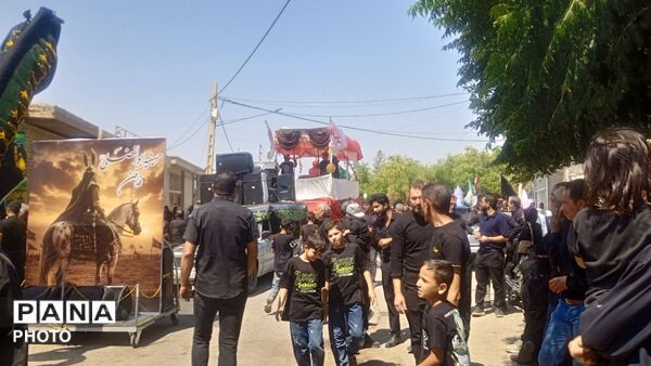 شکوه هیئت های عزاداری فدافن و مردم در روز عاشورا 