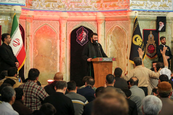 حال و هوای حرم مطهر رضوی در شب وفات حضرت زینب سلام الله علیها