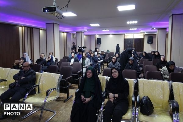 تقدیر از معاونین و مربیان امور تربیتی و مشاوره های مدارس چهاردانگه