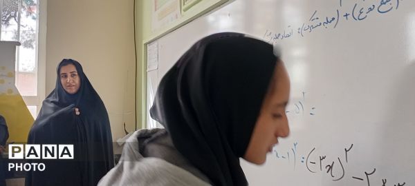 بازدید معاون آموزشی آموزش و پرورش خلیل آباد از دبیرستان مادر مهربان نقاب