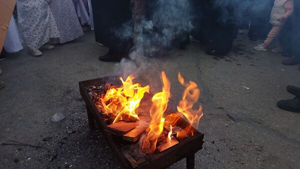 حضور مردم در مهمانی کیلومتری اعیاد شعبانیه نیشابور