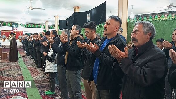 عید بندگی در مسجد ابوالفضلی نیشابور 