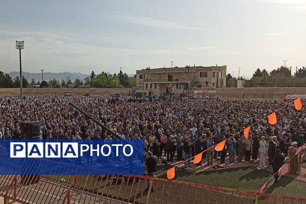 برگزاری باشکوه نماز عیدفطر در باقرشهر 