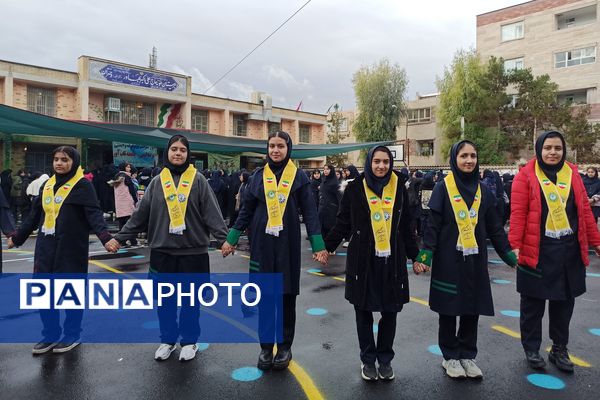 اجرای مانور زلزله در دبیرستان حاج علی اکبر گراشی ناحیه 3 شیراز