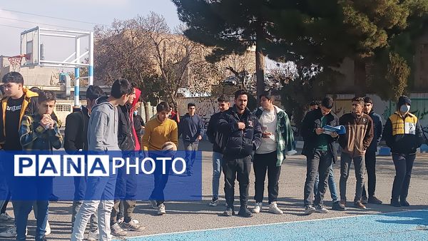 سومین روز از مسابقات گروهی والیبال در دبیرستان شاهد ابوذر گروهی