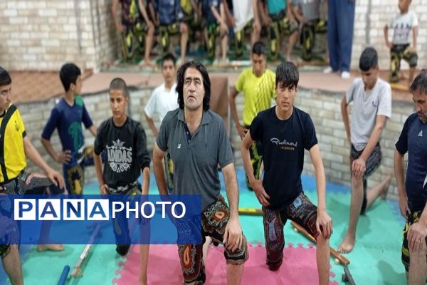 جشن امتیازدهی سالانه ورزشکاران به مناسبت روز فرهنگ پهلوانی و ورزش زورخانه ای در گود باستانی شهر بار 