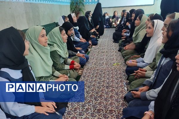 عطر فاطمی در دبستان شهید معظم