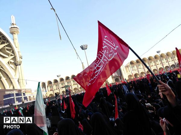 وداع با شکوه امت با قائد شهید در مصلی امام خمینی (ره)