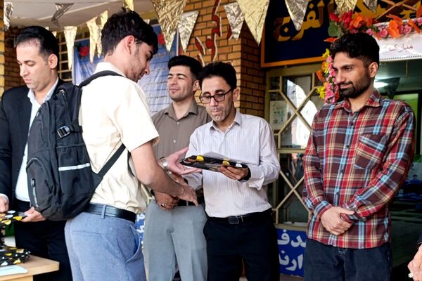 آغاز مهر در اسلام‌آبادغرب با تجلیل از برترین‌های قرآنی 