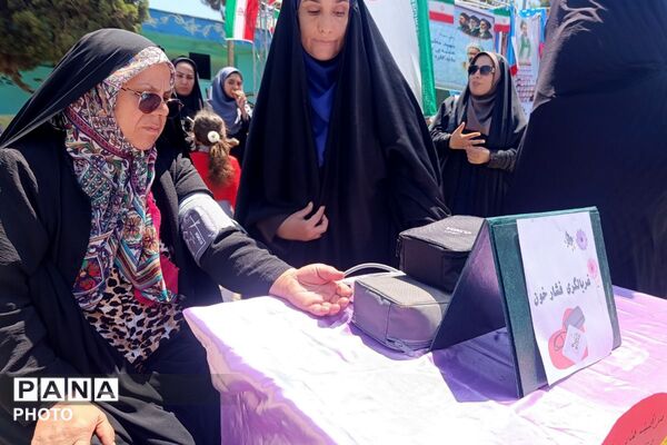 معلم،معمار آینده کشور است