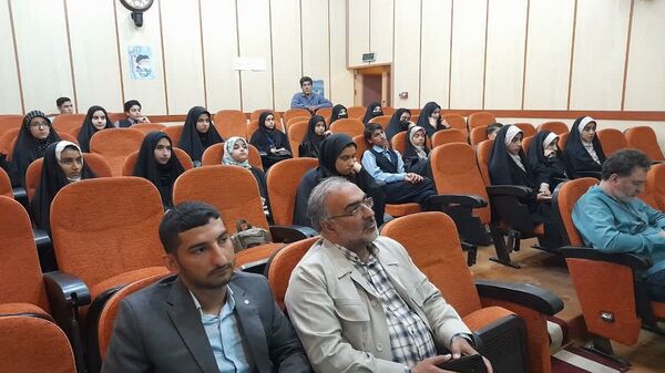 نشست صمیمی مسئولان صداوسیمای قم و خبرنگاران پانا