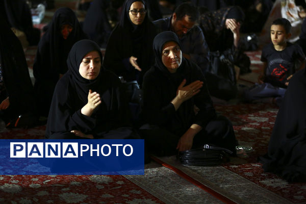 حال و هوای مسجد جمکران در شب عاشورای حسینی(ع)