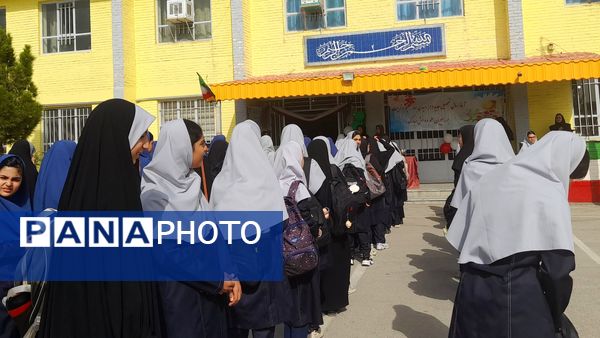 برگزاری جشن جوانه ها در دبیرستان نورالهدی 