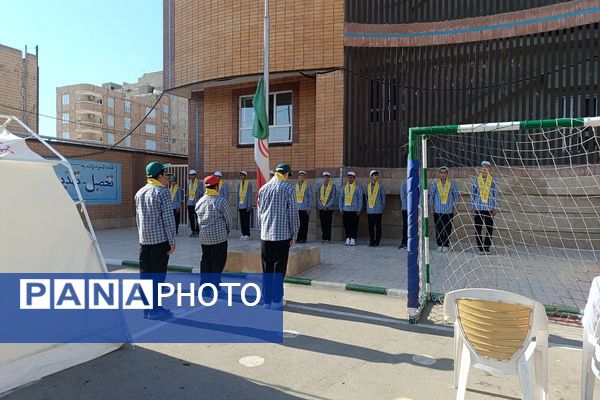 مراسم پدافند غیرعامل در دبیرستان بشارت بهارستان‌دو 