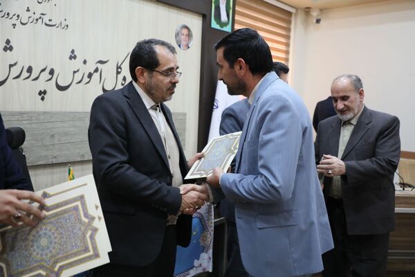 مسئولان جدید عدالت تربیتی همدان منصوب شدند؛ حرکت قرارگاه‌های جهادی با حکم مدیرکل