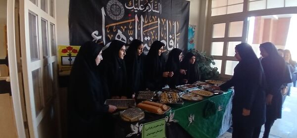برپایی موکب دانش‌آموزی به‌مناسبت شهادت حضرت فاطمه(س)