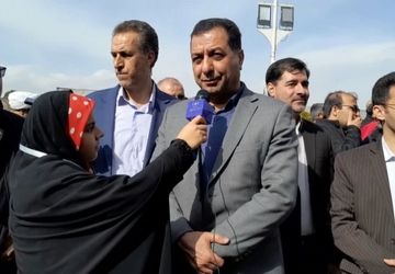 حضور مردم ولایتمدار اصفهان در راهپیمایی یوم‌الله ۲۲بهمن در میدان تاریخی امام