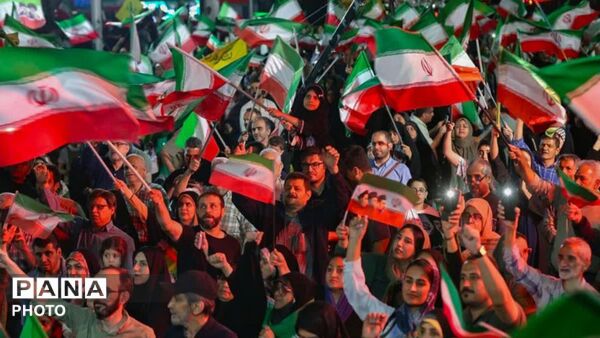 کرج همچنان بیدار است