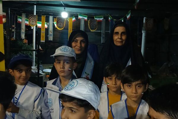 بازدید قائم‌مقام سازمان دانش‌آموزی از غرفه نوجوان مبارز و شهدای دانش‌آموز ورامین