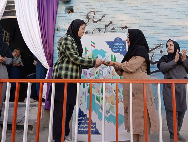 برگزاری جشن عاطفه ها در مدارس شهرستان قدس