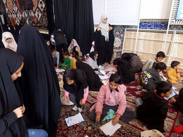 برپایی غرفه کودک در نماز جمعه کاشمر