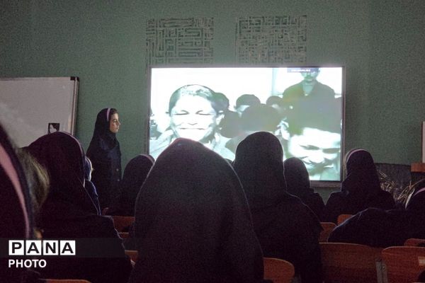 نمایشنامه طراوت فروغ در فرزانگان شهریار