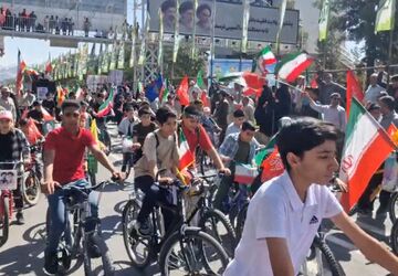 تجمع بیش از 90 هزار نفر جانفدایان کرمان
