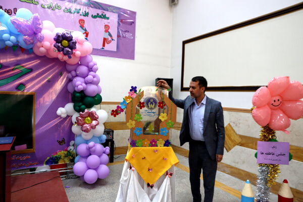 برگزاری جشن عاطفه ها در دبستان شاهد فاطمه زهرا سلام الله علیها