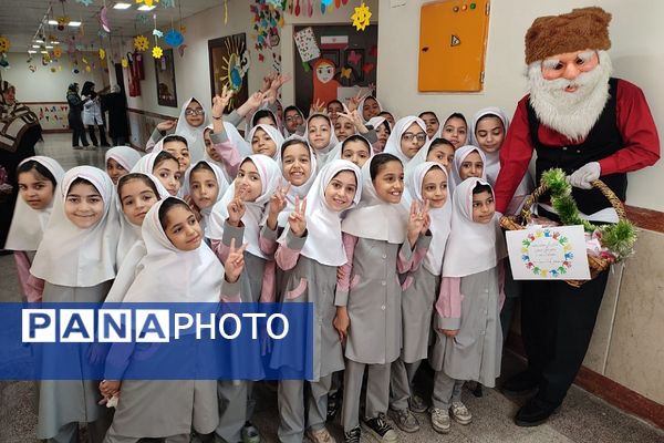 برگزاری جشنواره تخم مرغ به‌مناسبت روز جهانی کودک در ناحیه 2 شهرری 