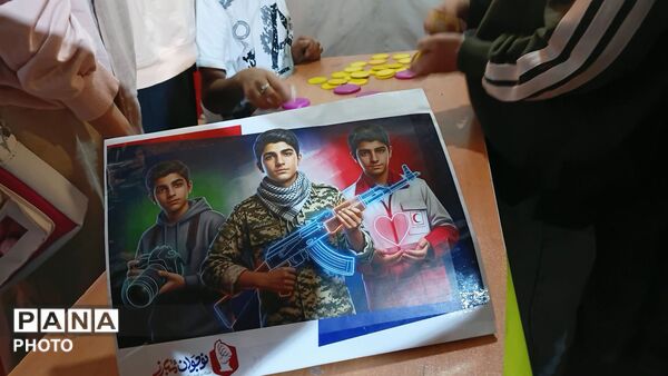 غرفه «پاتوق نوجوان مبارز»؛ مقصد داغ نوجوانان نظرآباد