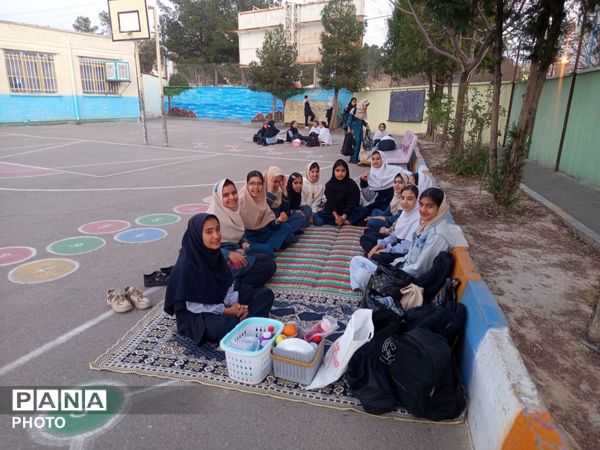 افطاری در دبستان سمیه