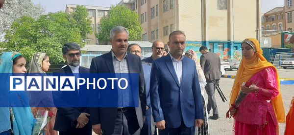 آیین نمادین «سپاس معلم »در ناحیه یک شهرکرد 